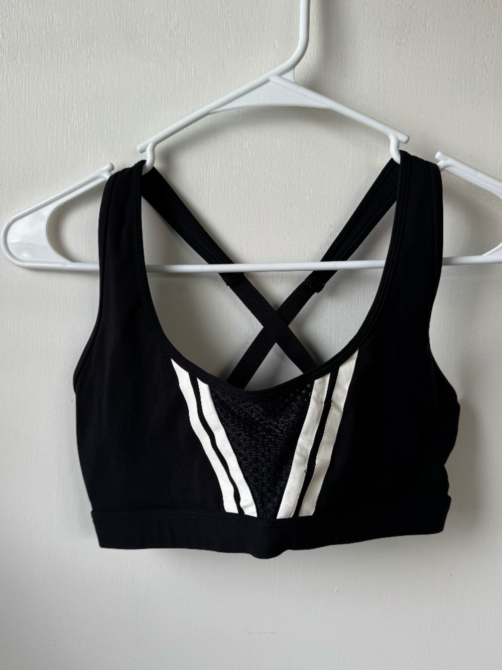 Sarahs Day White Fox Active racerback sports bra size small